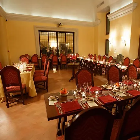 מלון Palazzo Cardinal Cesi 4*