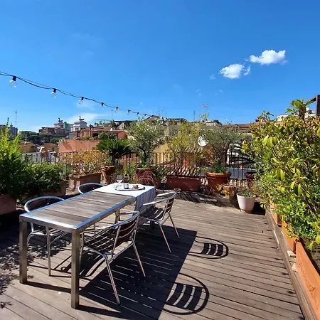 Colosseo Apartment *