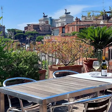 Colosseo Apartment *