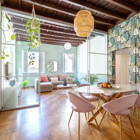 Cercle - Historic Spot In The Hearth Of Apartment *