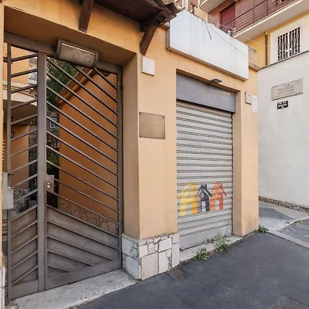 House & The City - Apartments In Rome Apartment Rome
