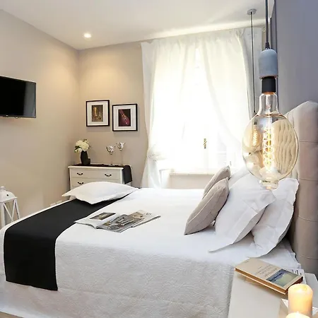 Apartment Daplace - Lucrezia Rome