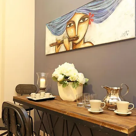 Apartment Daplace - Lucrezia Rome
