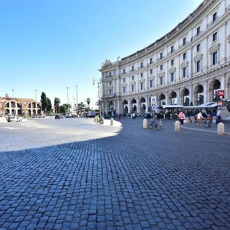 Sacconi Palace Roma