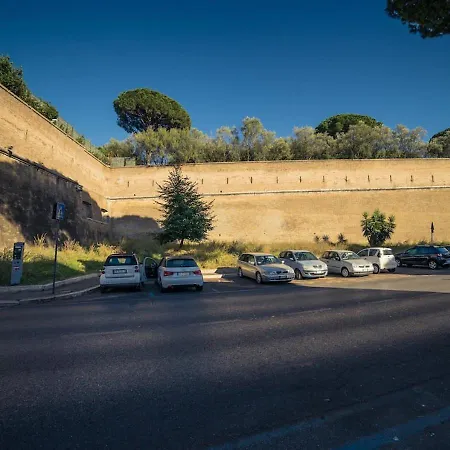 Luxury, Large Flat With Terrace On Vatican Walls Apartment *