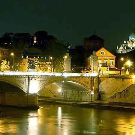 Luxury, Large Flat With Terrace On Vatican Walls Apartment *