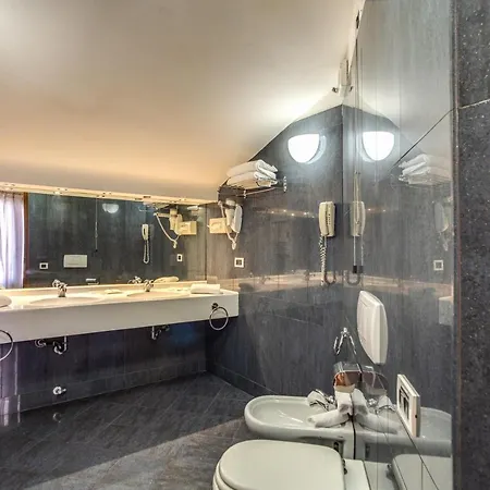 Della Torre Argentina Hotel Rome