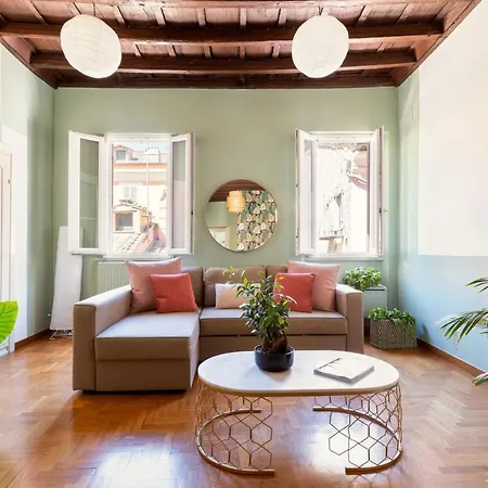 Cercle - Historic Spot In The Hearth Of