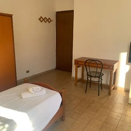 Castel Di Leva House Guest house