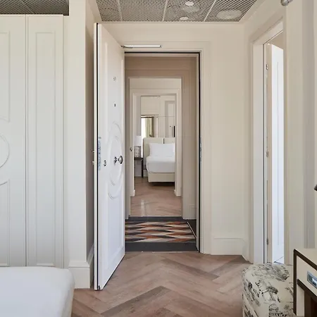 Trastevere 4* Rom