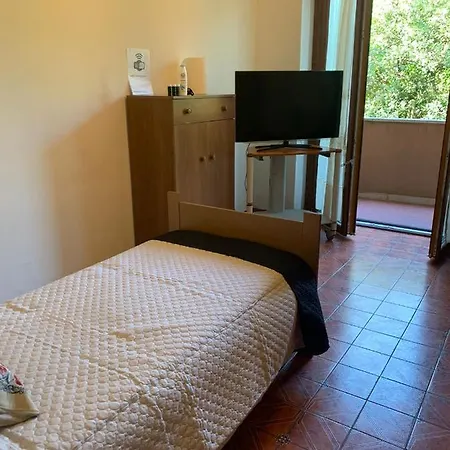 Guest house Castel Di Leva House