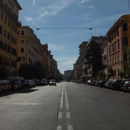 Apartment Fcr Vacanze Romane Rome