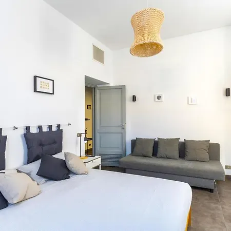 Hostly - Nicole Volturno- Full Center Apartament