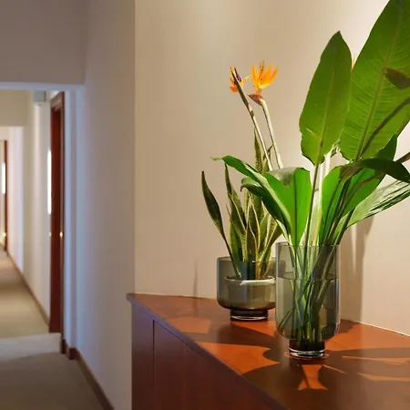 Hotel The Place 217