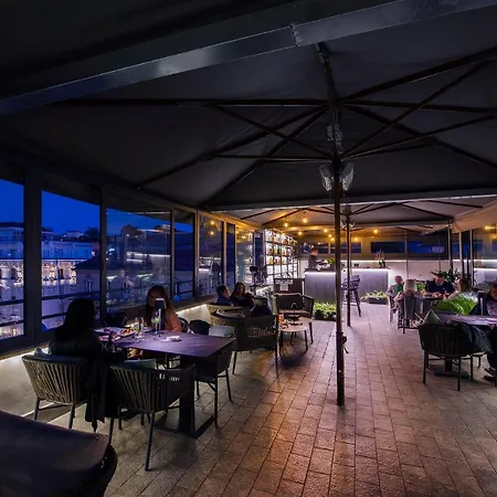 Hotel 87 Eighty-seven - Maison D'art Collection