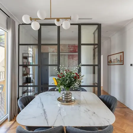 Apartment Iflat With Views