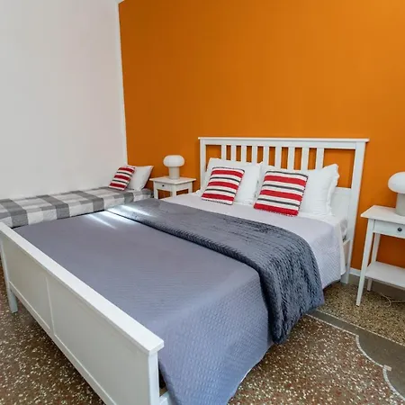 Zaira Bed & Breakfast *