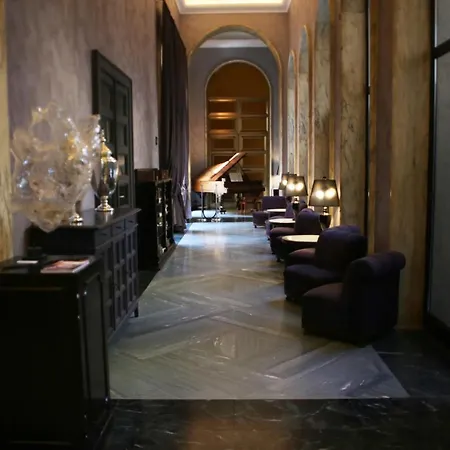 Th - Carpegna Palace 4*
