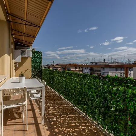 La Dolce - Sunny Penthouse Trastevere Station 100sqm * Rzym