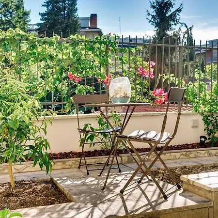 Luxury, Large Flat With Terrace On Vatican Walls Apartment