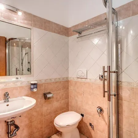 Goito Guest house