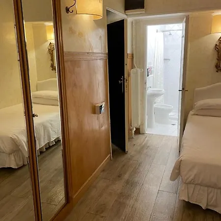 Fontana Hotel 3*