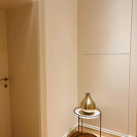 Martina Guest house *