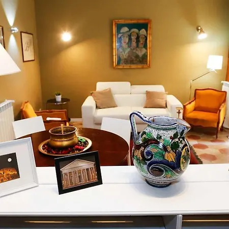 Apartment Con Terrazzino Al Pantheon Rome