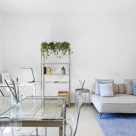 Appartamento Modern & Cozy With Balcony Roma