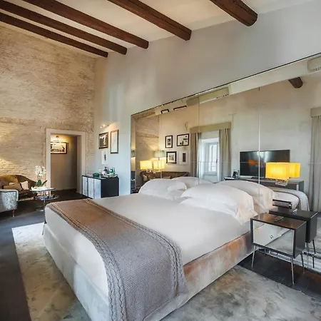 Dom - Preferred & Hotel