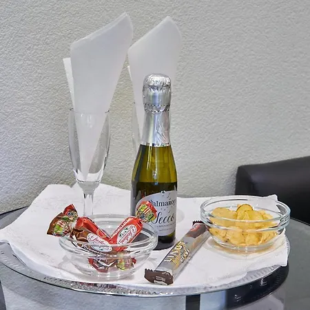 230 Luxury * Roma