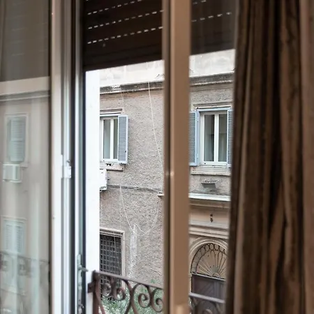 Vatican Grand Roma