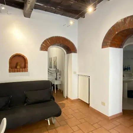 Appartamento Vicolo Del Bologna Roma