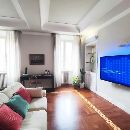 Apartment Domus Equizia Apt - Colosseum Rome
