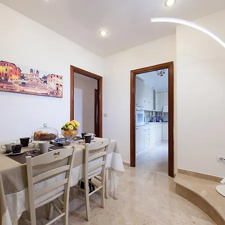 Residenza Dei Pontefici Rome
