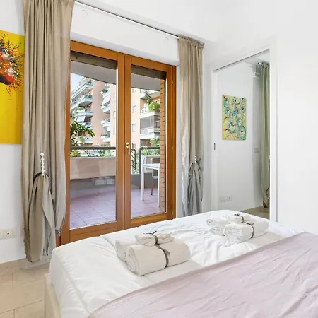 Apartment Budapest Design E Piscina Rome