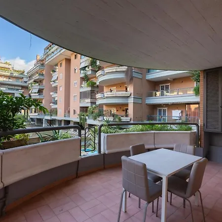 Apartment Budapest Design E Piscina Rome