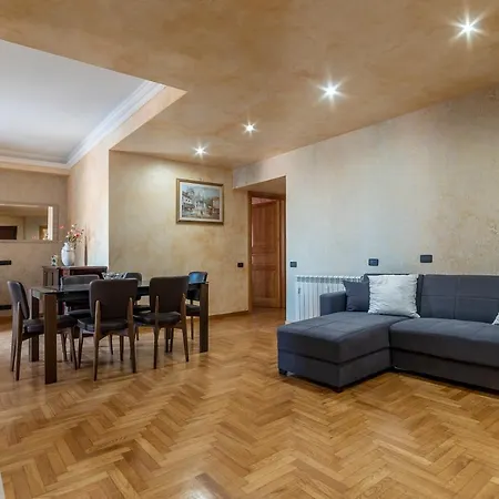Piazzale Clodio Large Appartement