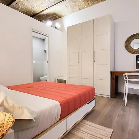 Casa Volsci, 2 2 Bagni, Centro ローマ