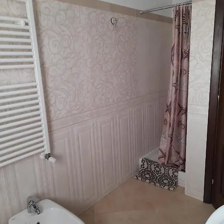 Affittacamere La Casa Di Tizio, Caio E Sempronio