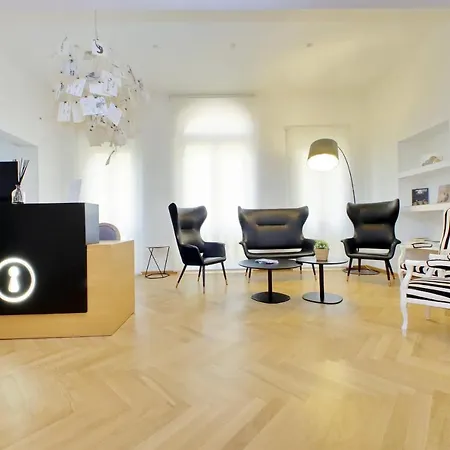 Youroom Abruzzi 3*