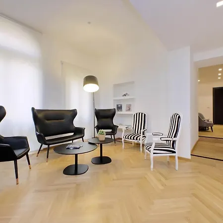 Youroom Abruzzi 3*