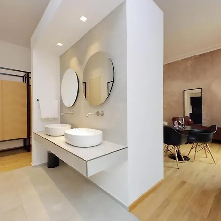 Youroom Abruzzi 3* Rome