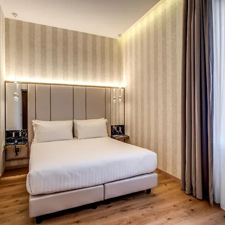 호텔 Cc Palace 4*