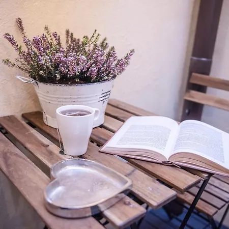 Sweet Luce Di Trastevere Apartment *