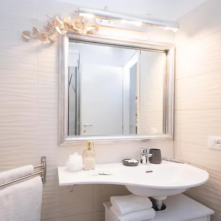 Apartment Sweet Luce Di Trastevere Rome