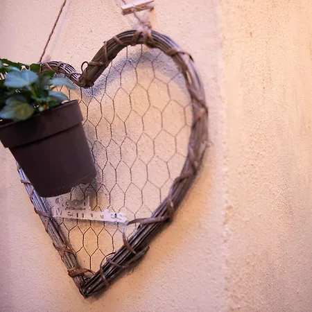 Sweet Luce Di Trastevere Apartment *