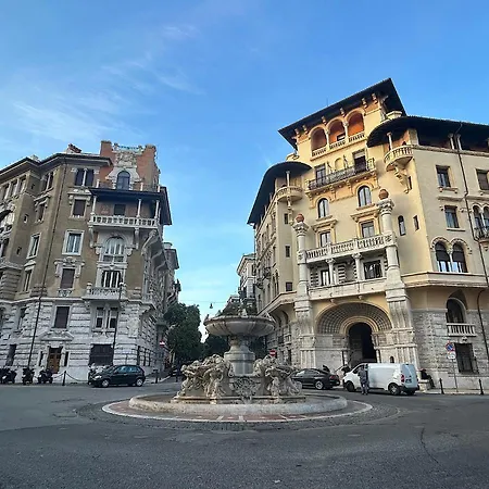 Urbe - Delizioso Quartiere Coppede * Roma
