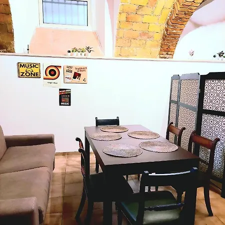 Apartment Trastevere In Music