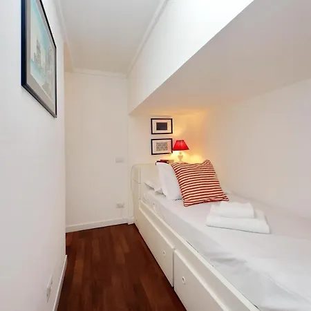 4bnb - Serpenti Delightful * Rome